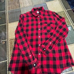 GAP Red and Black Checkered Men's Shirt
